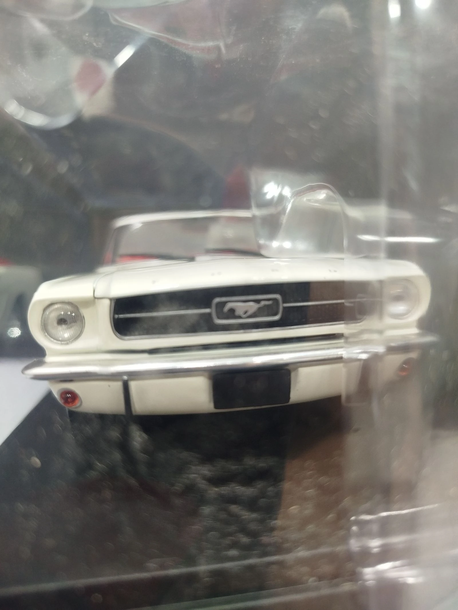 Classic Ford Mustang 1965 1/24 model car – photo 4